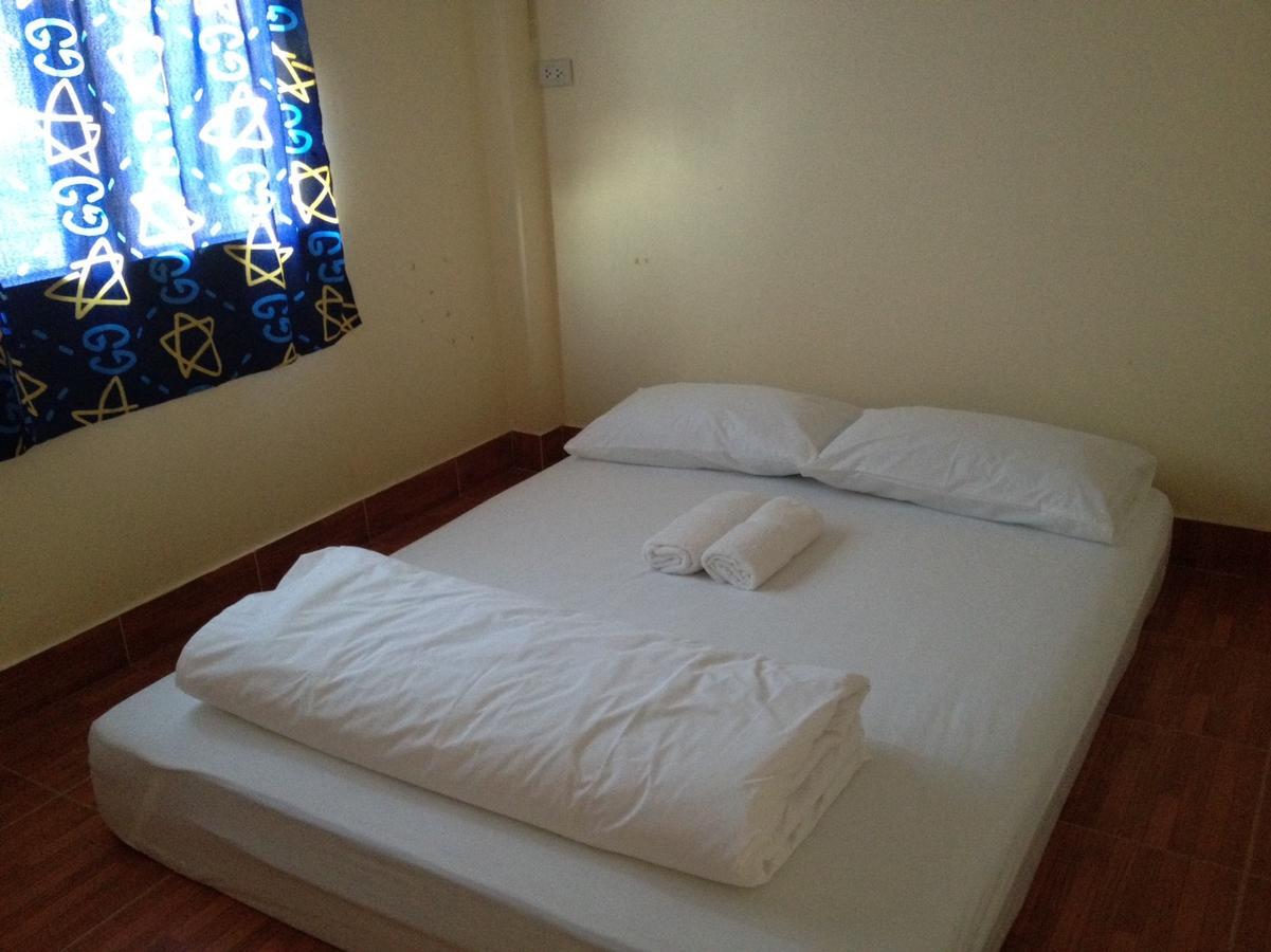 Bankaikow Hostel Kanchanaburi Exterior foto